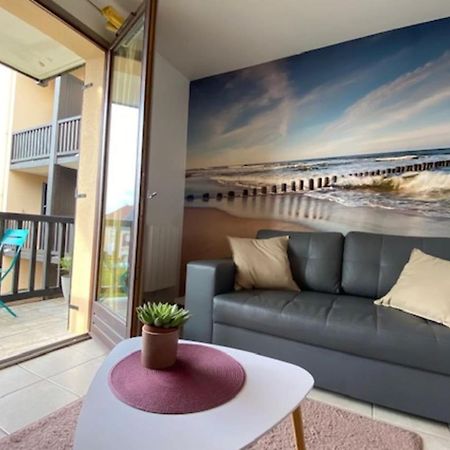 Quiet Apartment With Balcony Near The Sea Ouistreham Ngoại thất bức ảnh